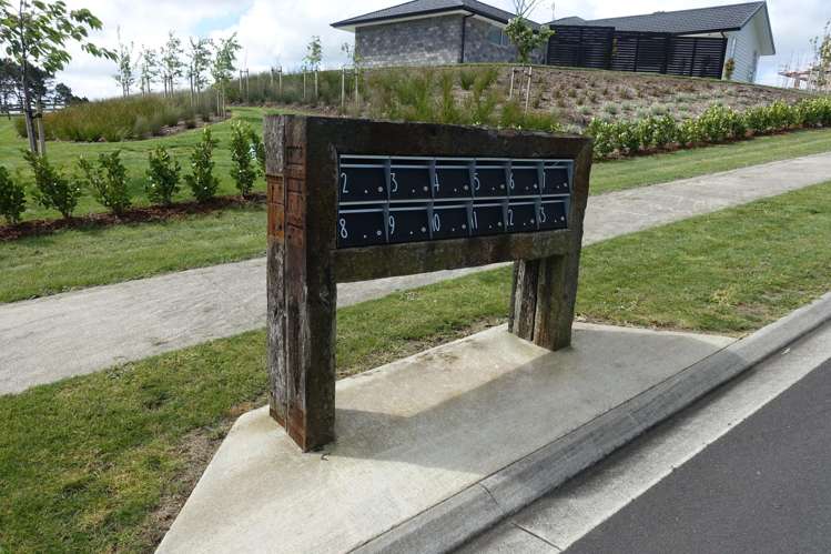 3 Lawrence Carter Drive Bombay_5