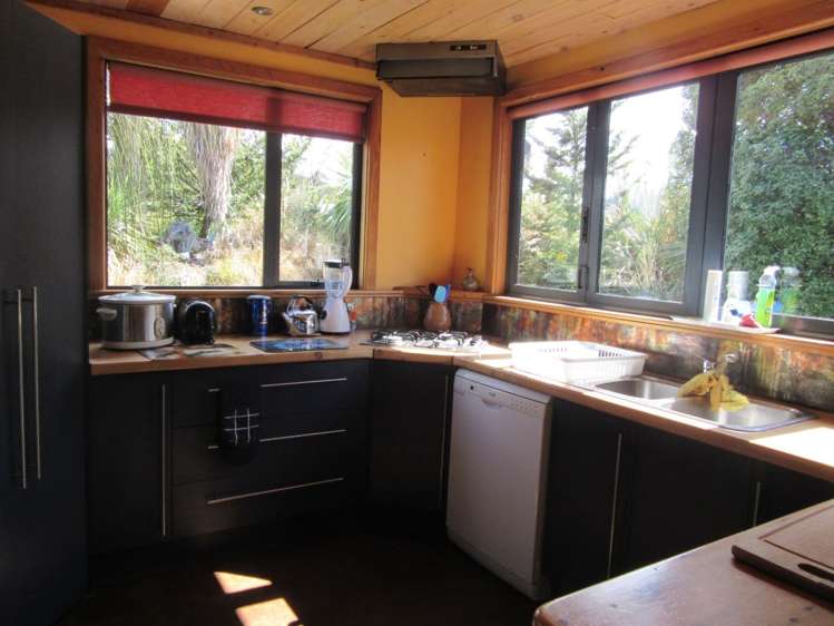 60 Lagoon Avenue Albert Town_4