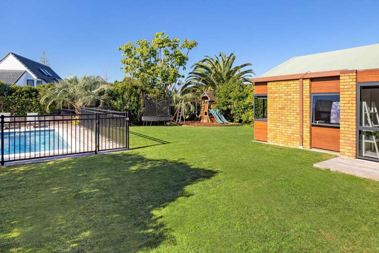 17 Cathray Place Matua_41