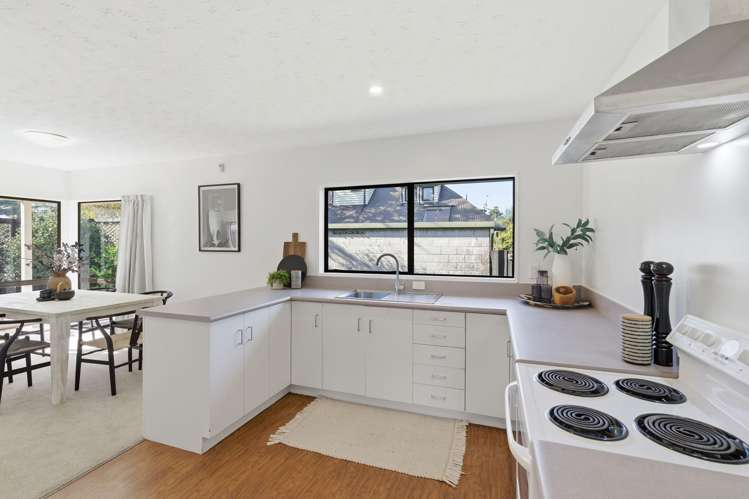 318 Withells Road_4
