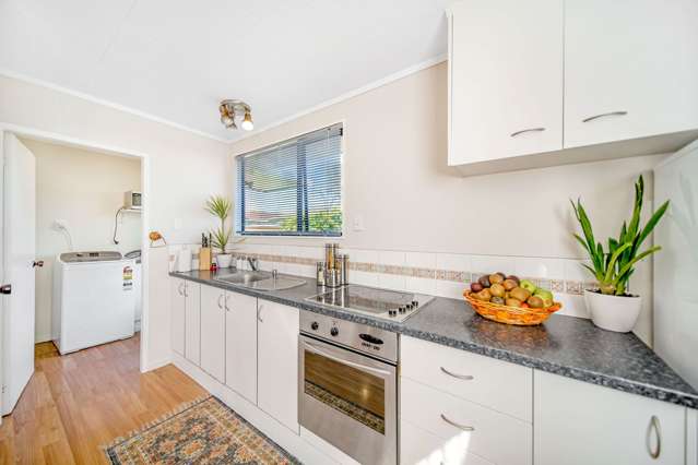 2/136 Buckland Road Mangere East_3
