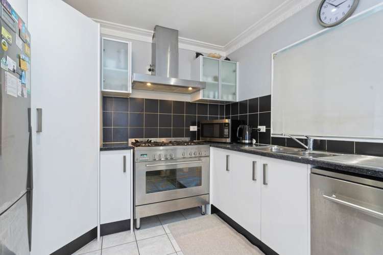 114a Archibald Road Kelston_6