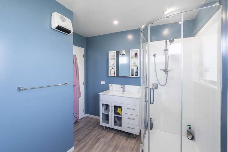 82 Mackenzie Street Winton_18