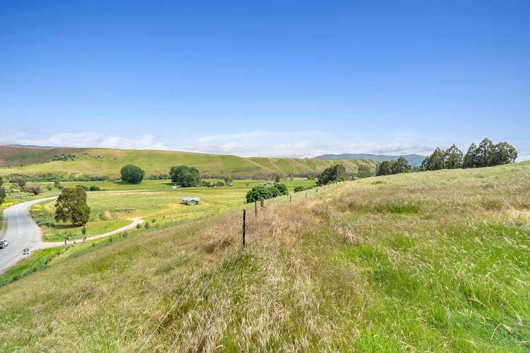 Cnr Ruffell and Ardgour Valley Roads Tarras_3