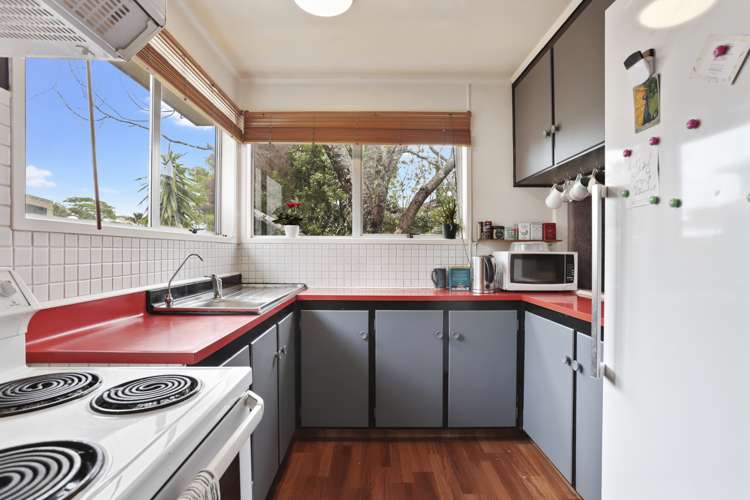 18 George Herring Place Glen Eden_6