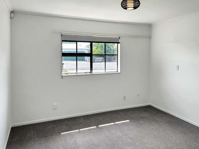 8A Maire Street 11185_3