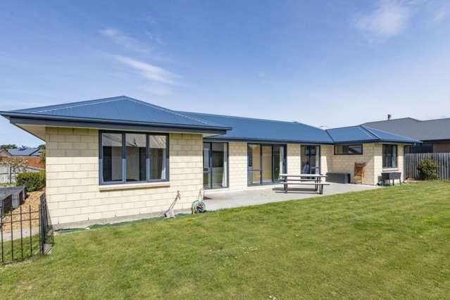 Fall in Love with Easy Living