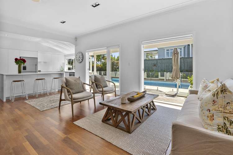 33 Ferryhill Road Epsom_1