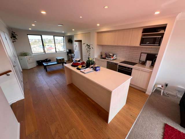 4 Beddy in the heart of Manukau City!!!