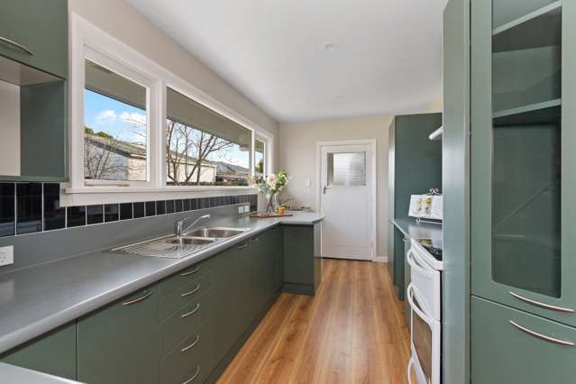 56 Travis Road Burwood_1