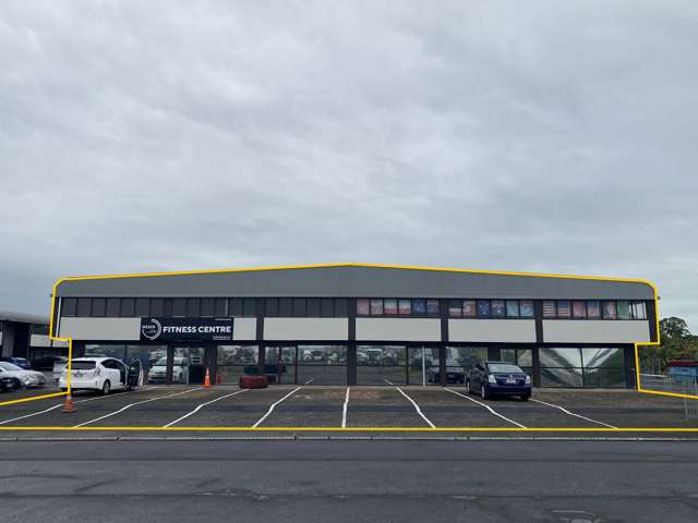 584SQM Versatile Warehouse with Ample Parking