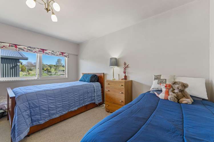 2/181 Mapara Road Acacia Bay_8