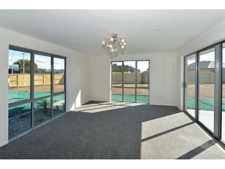 7 Pyle Road East One Tree Point_5