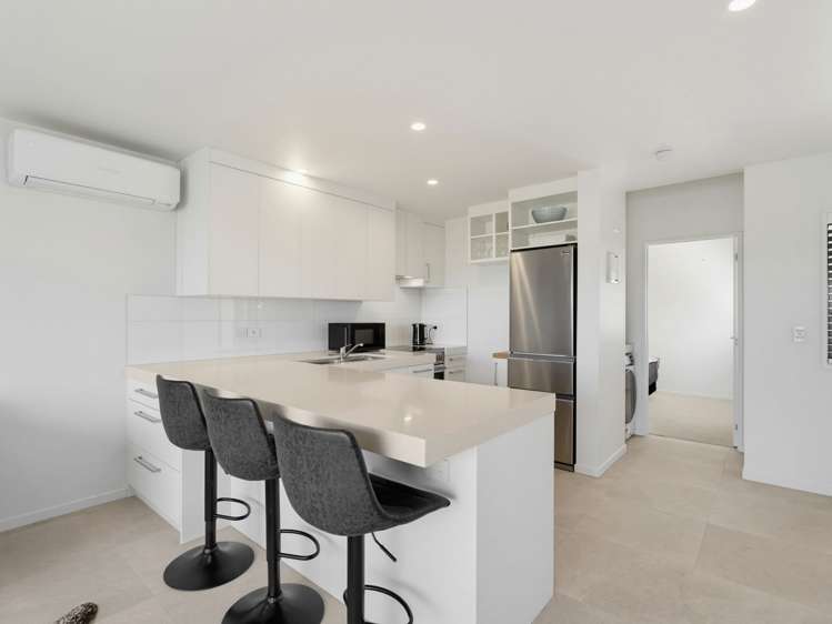 24/1 Centennial Drive_5