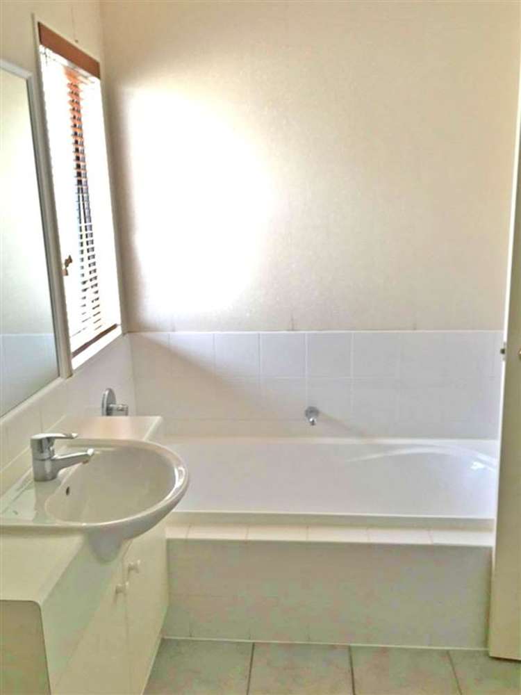 4 Canterbury Park Lane Ellerslie_11