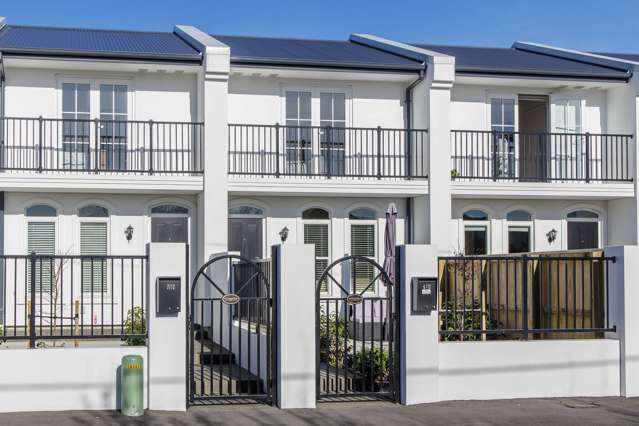 6/12 Burke Street Addington_1