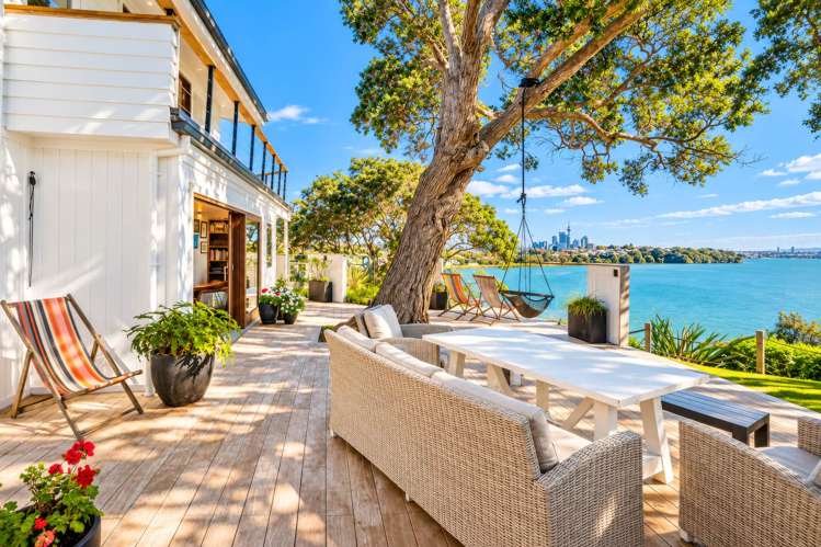 96 Ngataringa Road Devonport_39