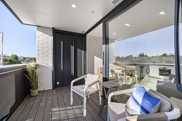 One-Bedroom + Study in Howick Now $599K!