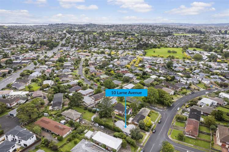 10 Larne Avenue Pakuranga Heights_17