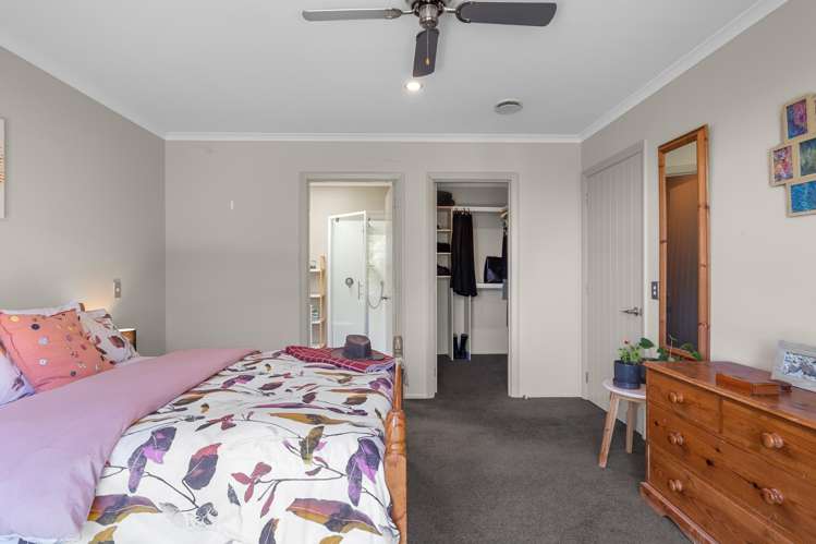 2 Woodstock Place Stoke_11
