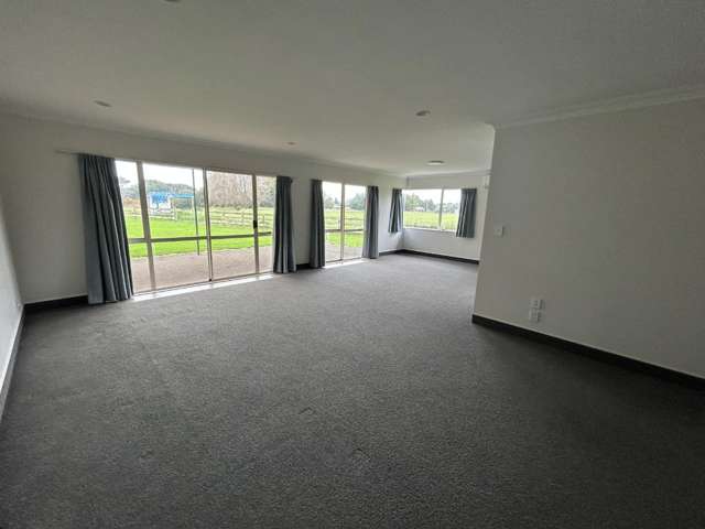 36 Loop Road 2810_4