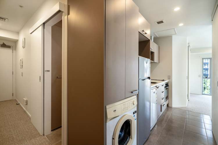 5f/208 Hobson Street Auckland Central_6