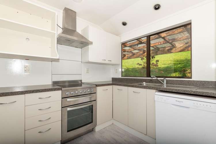 22 Albatross Close_2