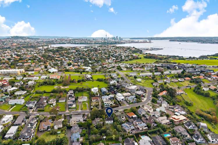 77 Kurahaupo Street Orakei_15