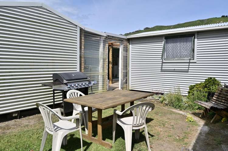 45 Fortescue Street Māhia_18