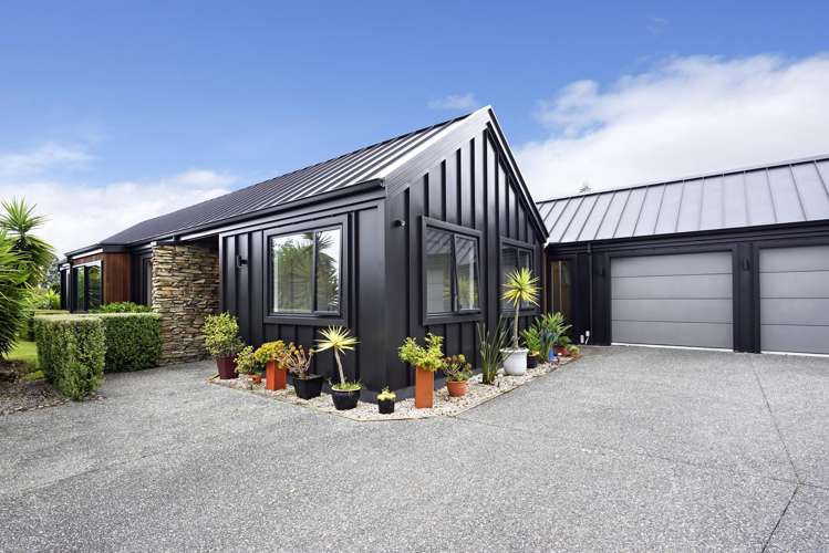 1 Andy Whiting Place Stoke_25