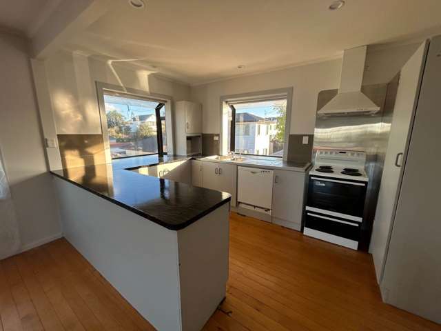 24 Kervil Avenue Te Atatu Peninsula_2