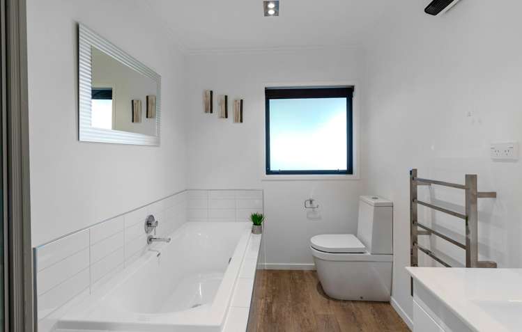 1/1132 Old West Coast Road West Melton_13