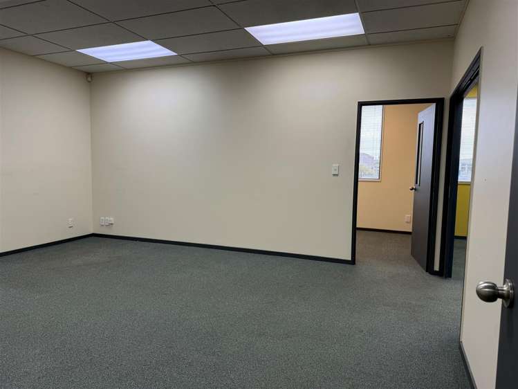 Level 1, 12 Hagley Street Porirua_8