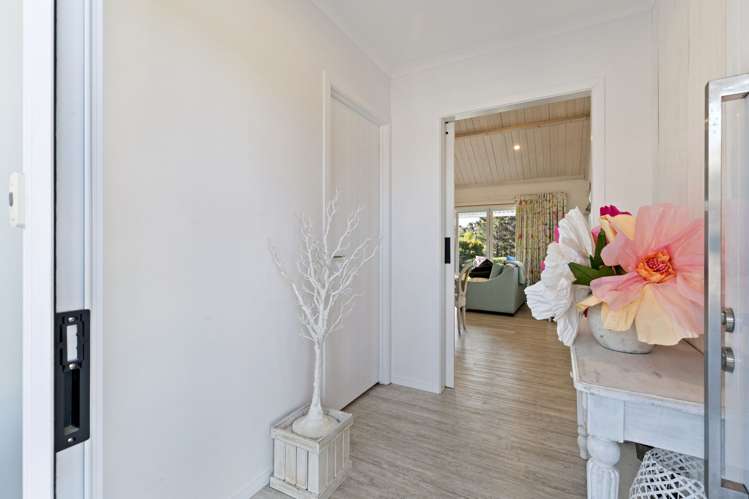 51 Coutts Way Fitzherbert_11