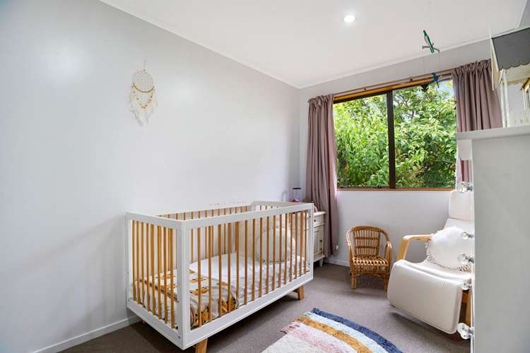 2/219 Glenfield Road Hillcrest_15