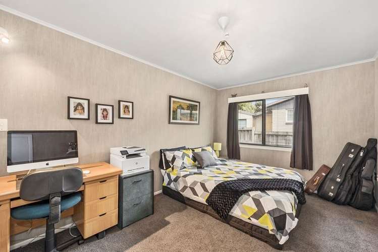 88 Houchens Road Glenview_20