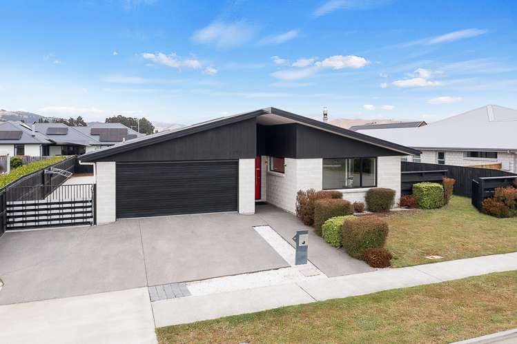 31 Corsair Crescent Burleigh_26