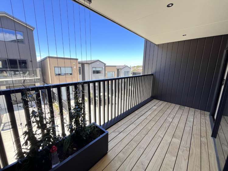 4 Irwin Lane Windsor Park_8