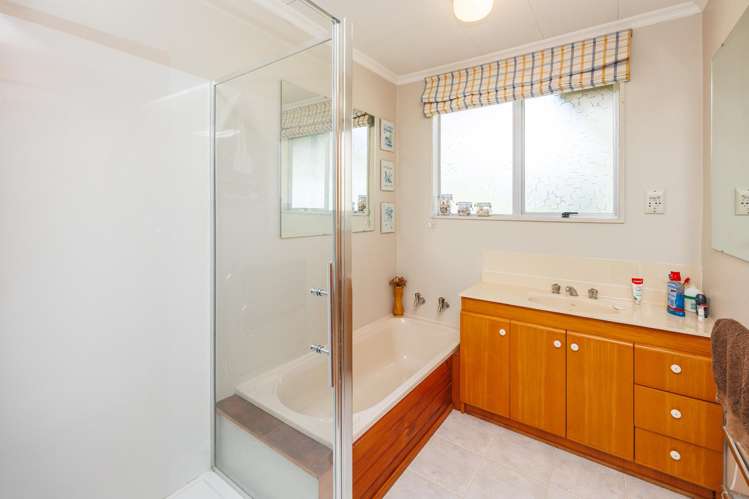 879 Reid Line East Bunnythorpe_12