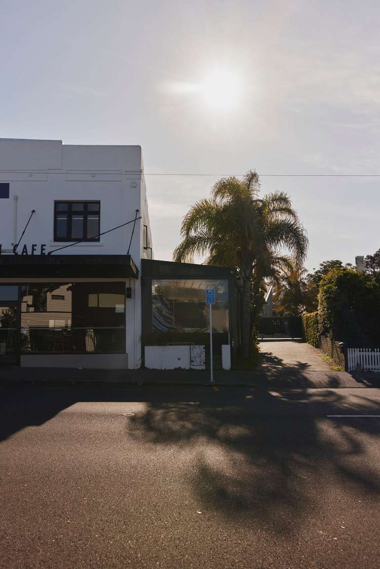 16 Joan Street Point Chevalier_14