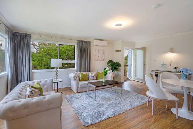 2/133 Edmonton Road Te Atatu South_1