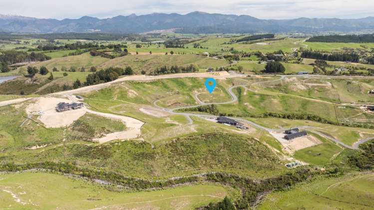 24 Tirohanga Moana Way_2