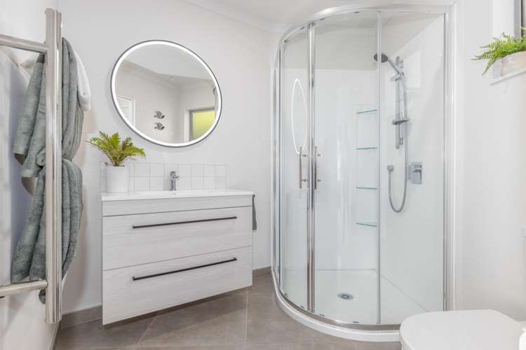 59 The Esplanade Raumati South_15