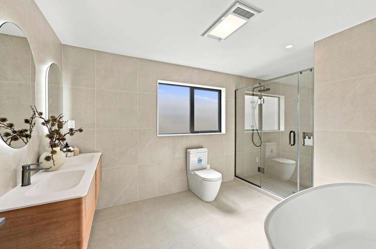 17D Rock Isle Road Torbay_16