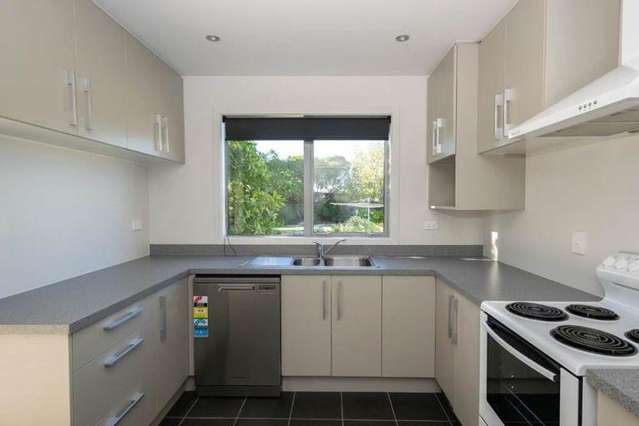 7 Schwass Street Seddon_1