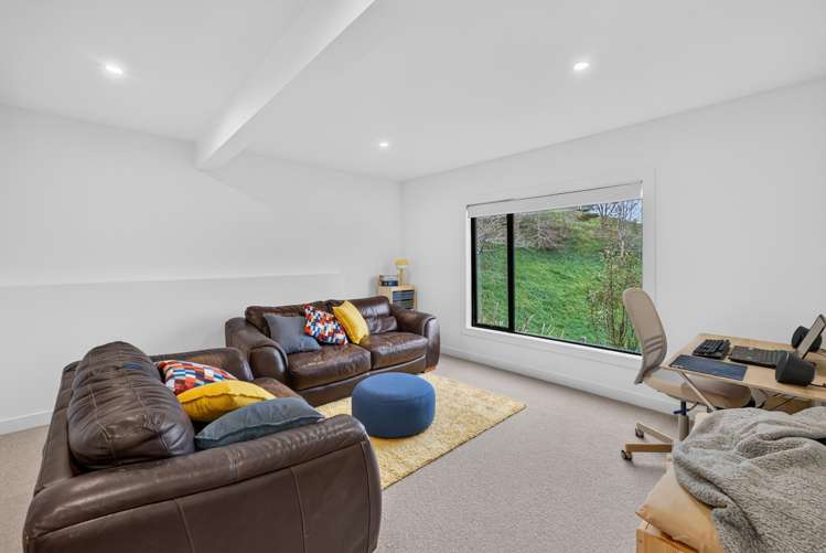 8 Collings Drive Lucas Heights_18