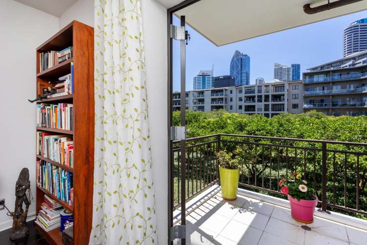 2B/132 Customs Street West Auckland Central_12