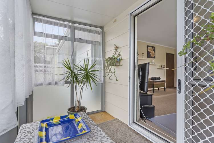 1/6 Honey Place Manurewa_10