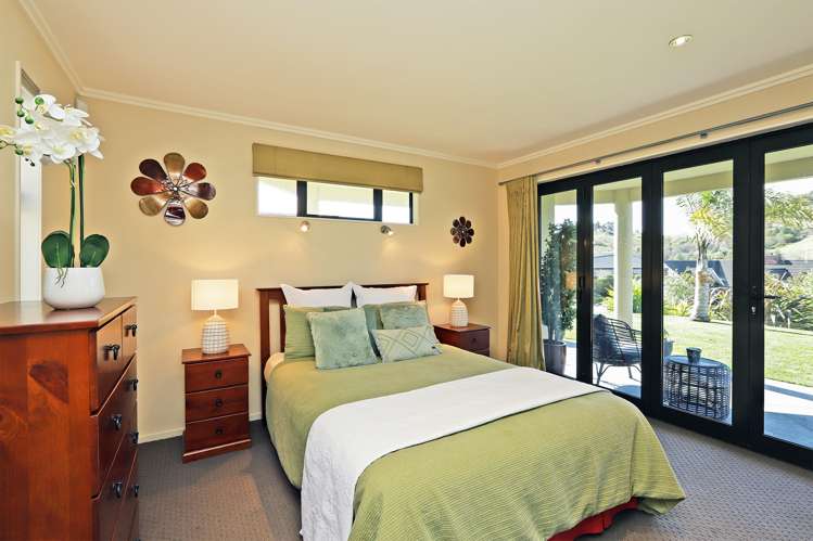 102 Kent Terrace Taradale_14