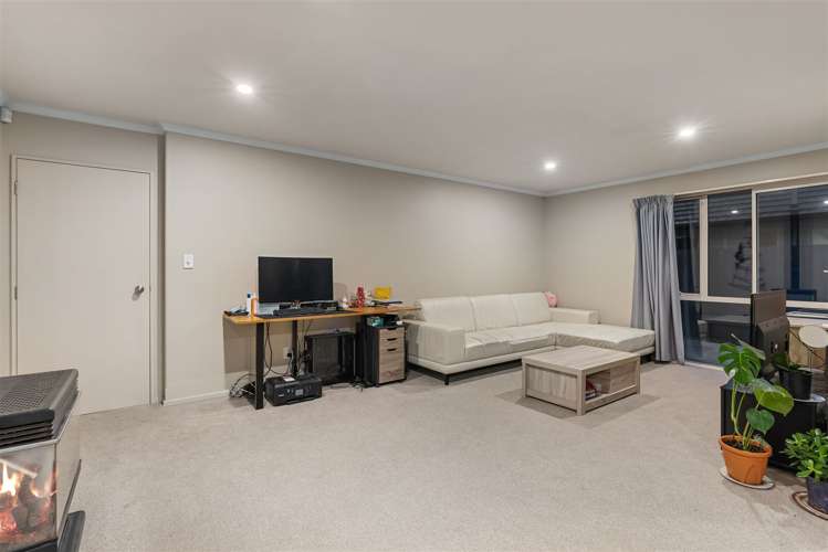 12a Hurricane Way Wigram_6